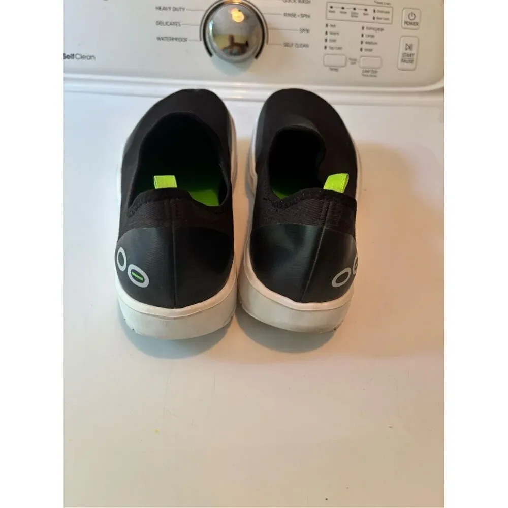 Oofos Shoes - Picture 3 of 5